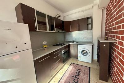 Apartament cu 2 camere decomandat, mobilat în Palat - 3