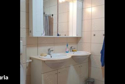 Apartament cu 3 camere decomandat în Rahova