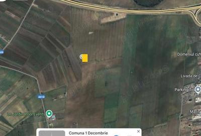 Teren de 941 mp, în 1 Decembrie