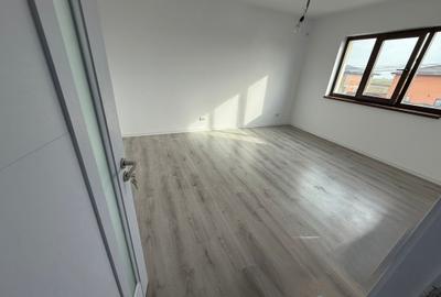 <Casa individuala P+1E> 4 camere 2 bai 320mp teren - 2