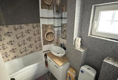 Apartament cu 2 camere decomandat în Petros - 3