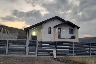 Casă individuală cu 4 camere cu Teren 470 Mp în Livezeni - 1