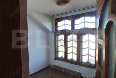 Casă cu 3 camere cu Teren 1681 Mp în Central - 9