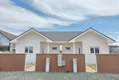 Duplex pe parter 3 camere 2bai Posibilitate de mansardare - 2