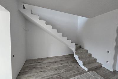 De vanzare Parte de Duplex, zona Centru. - 10