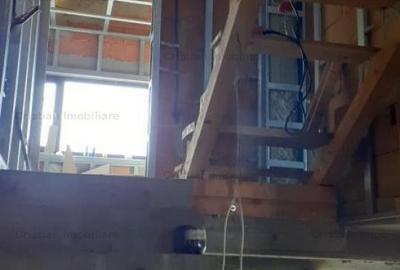 Casă cu 3 camere cu Canalizare în Cazasu - 6