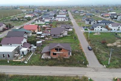 Casa noua la rosu de vanzare in Unirea Odobesti cu toate utilitatile - 5
