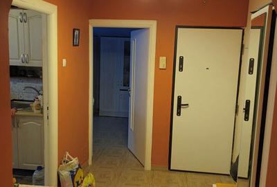 Apartament cu 3 camere decomandat în Postăvari - 8