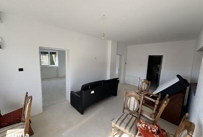 Casă cu 3 camere cu Teren 1200 Mp în Central - 3