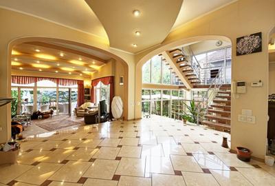 Vila 6 camere, mobilata, utilata, Andrei Muresanu, zona Engels - 2