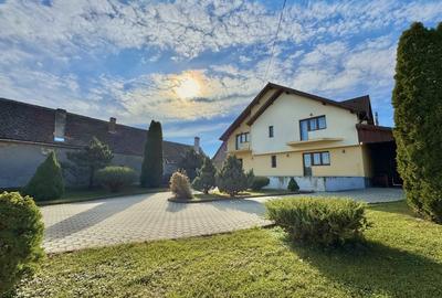 Casǎ Individualǎ/Pensiune/Turism - Ocna Sibiului - 1546 mp teren - 2