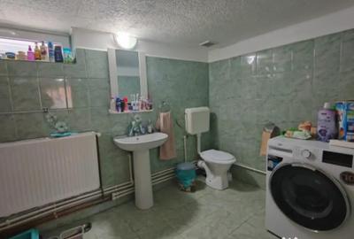 Casă cu 5 camere cu Teren 744 Mp în Brătășanca - 11