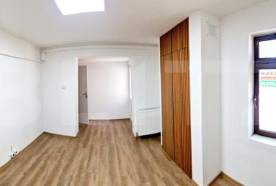 Spatiu comercial de inchiriat 25mp, zona Cetate - 7