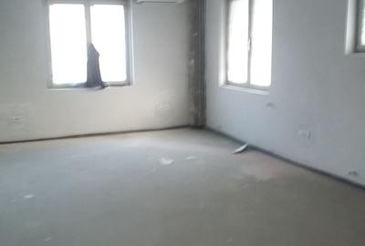 Casă individuală cu 5 camere cu Canalizare în P-ța Muncii - 3