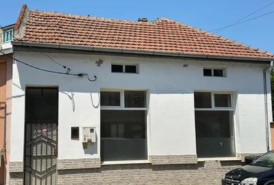 Casă cu 3 camere cu Teren 250 Mp în Central - 8