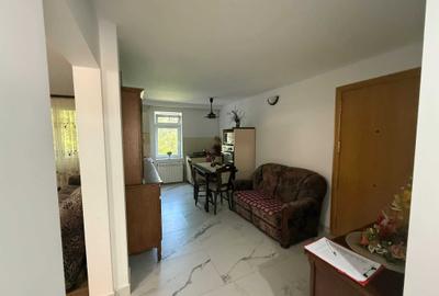 Apartament cu 3 camere decomandat în Central - 3