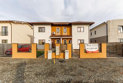 Duplex cu 4 camere cu Canalizare în Moșnița Nouă - 1
