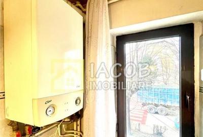 Apartament 3 camere decomandate, etaj 1, str. Narciselor 15, - 1