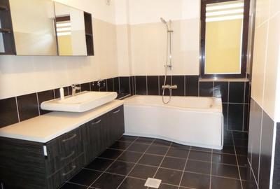 Casă individuală cu 3 camere cu Garaj în Apărătorii Patriei - 8