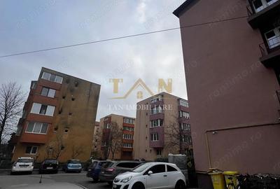 Garsoniera UMT De Vanzare - 1