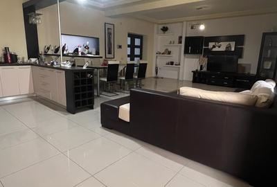 Casă cu 9 camere cu Canalizare în Faleza Nord - 2