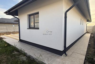 Casă individuală cu 4 camere cu Canalizare în Dragomirești-Vale - 5