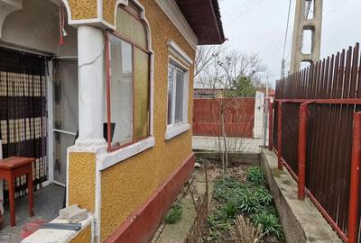 Casă cu 4 camere cu Teren 310 Mp în Central - 3