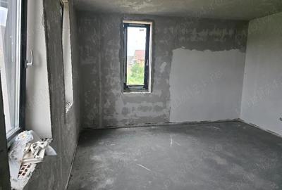 Casă cu 4 camere în Sânmartin - 13