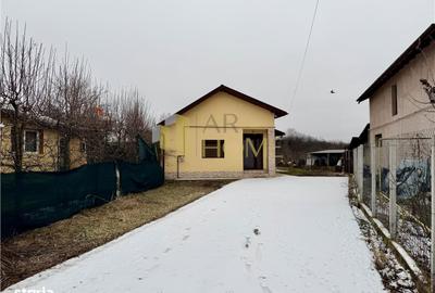 Casă cu 3 camere decomandat cu Teren 1118 Mp în Bucov - 2