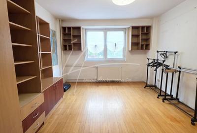 Intr-adevar unic. Apartament cu 3 camere, peste 90 mp, Cernauti - 7