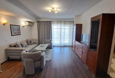 Apartament cu 3 camere decomandat în Băneasa - 1