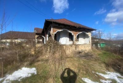 Casă cu 3 camere în Dumbrăvești - 7