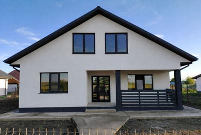 Casă cu 4 camere în Vasile Alecsandri - 1