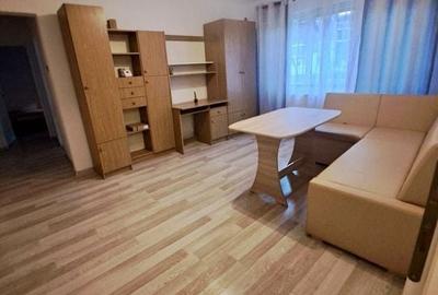 Apartament renovat cu 3 camere, zona Dacia - 7
