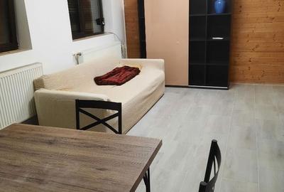 Apartament cu 3 camere decomandat în Central - 3