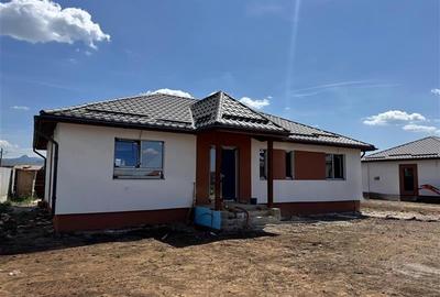 Casa individuala, predare august 2025,  incalzire in pardoseala, Izvor, Brasov