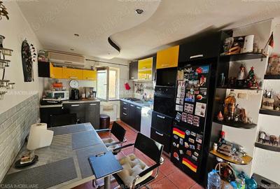 Apartament 4 camere, 2 bai, 2 balcoane, et. 2 din 4, Timi?oara, Calea Torontalului, comision 0% - 5