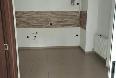 PARTER stradal Coresi (Isaran) de inchiriat ap.3 cam nemobilat, centrala, 2 bai, 2 balcoane - 9