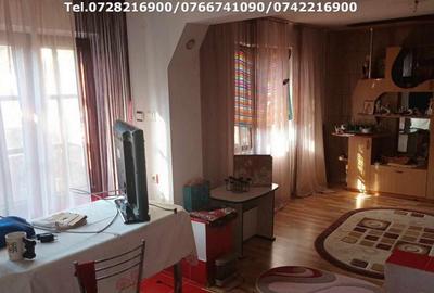 Casă cu 5 camere cu Teren 3424 Mp în Tismana - 1