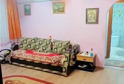 Apartament cu 2 camere semidecomandat în 9 Mai - 16