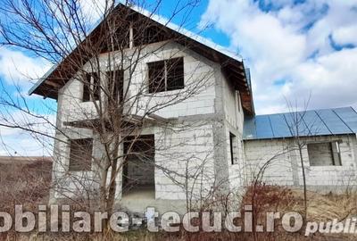 Casă cu 5 camere în Munteni - 3