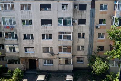 Apartament cu 2 camere în 5 Călărasi - 2