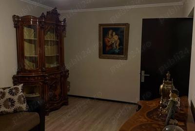 Vand apartament 2 camera in Hunedoara, zona Micro 4 - 6