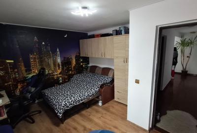 Casă cu 5 camere cu Teren 157 Mp în Central - 11