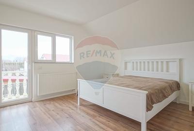 Casă cu 7 camere cu Teren 1400 Mp în Stupini - 12