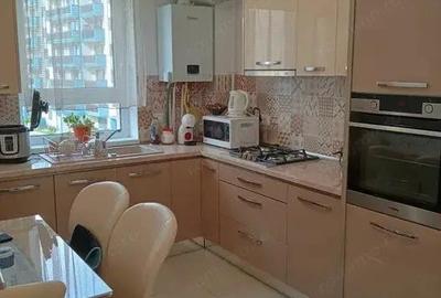 Apartament 3 camere, decomandate, zona Tractorul. - 4