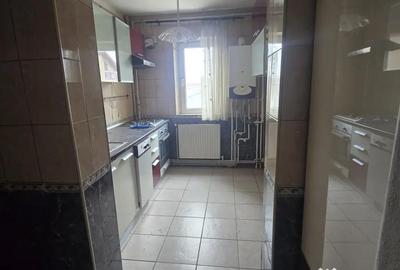 Apartament cu 3 camere decomandat în Central - 3