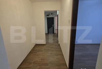 Spațiu comercial, de 70 mp, în Micro 11 - 8