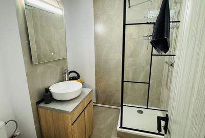 Apartament cu 2 camere decomandat în Galata - 3