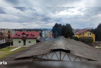 Apartament cu 3 camere, mobilat în Gruia - 9
